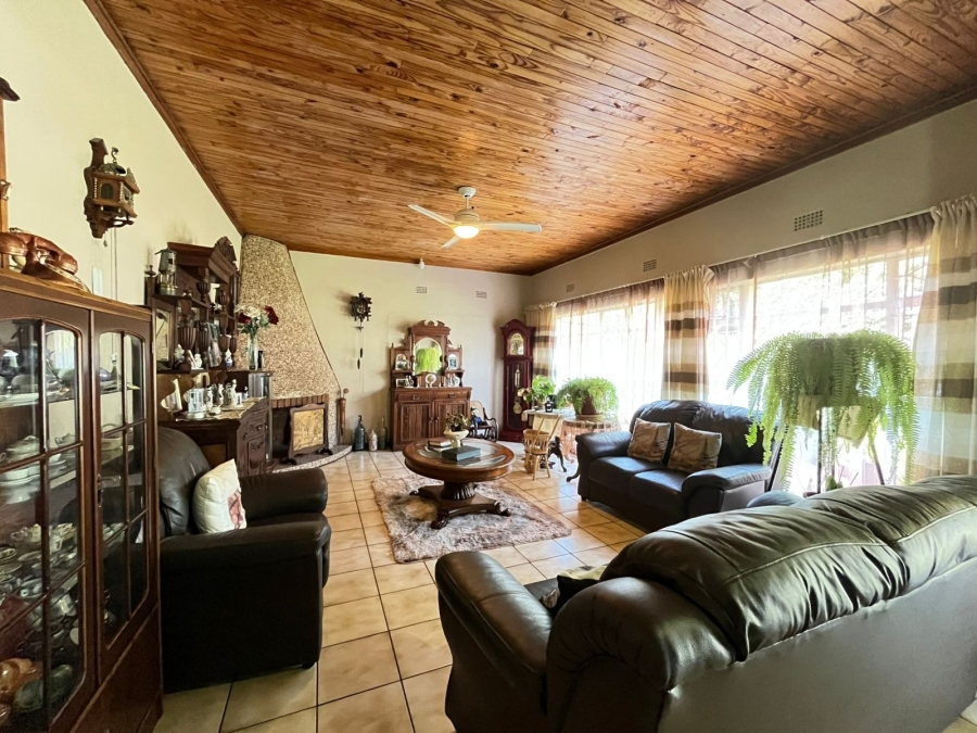4 Bedroom Property for Sale in Protea Park North West